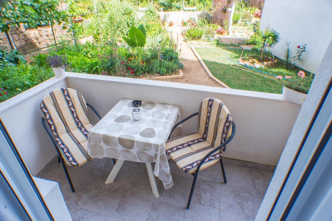 Apartments Kovac Tivat Exterior foto