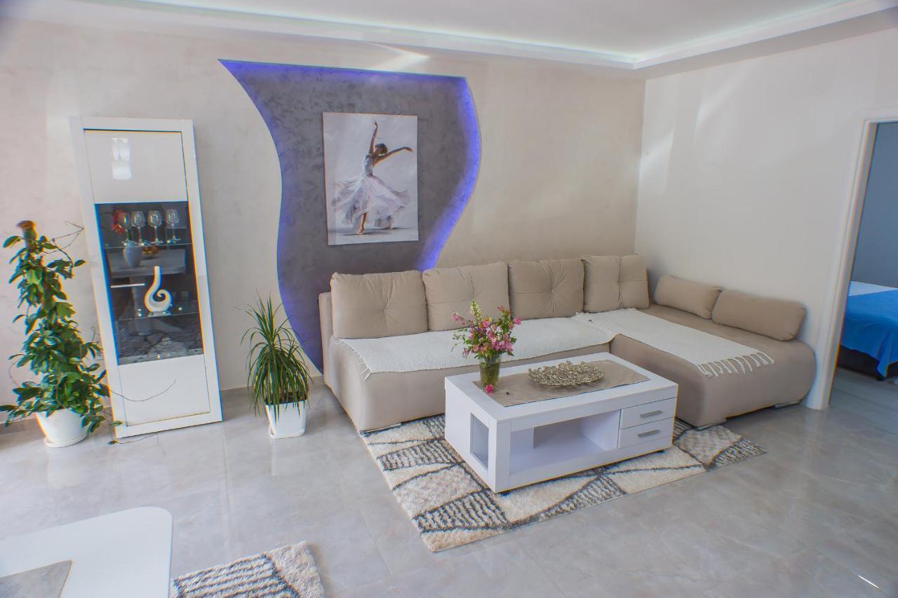 Apartments Kovac Tivat Exterior foto