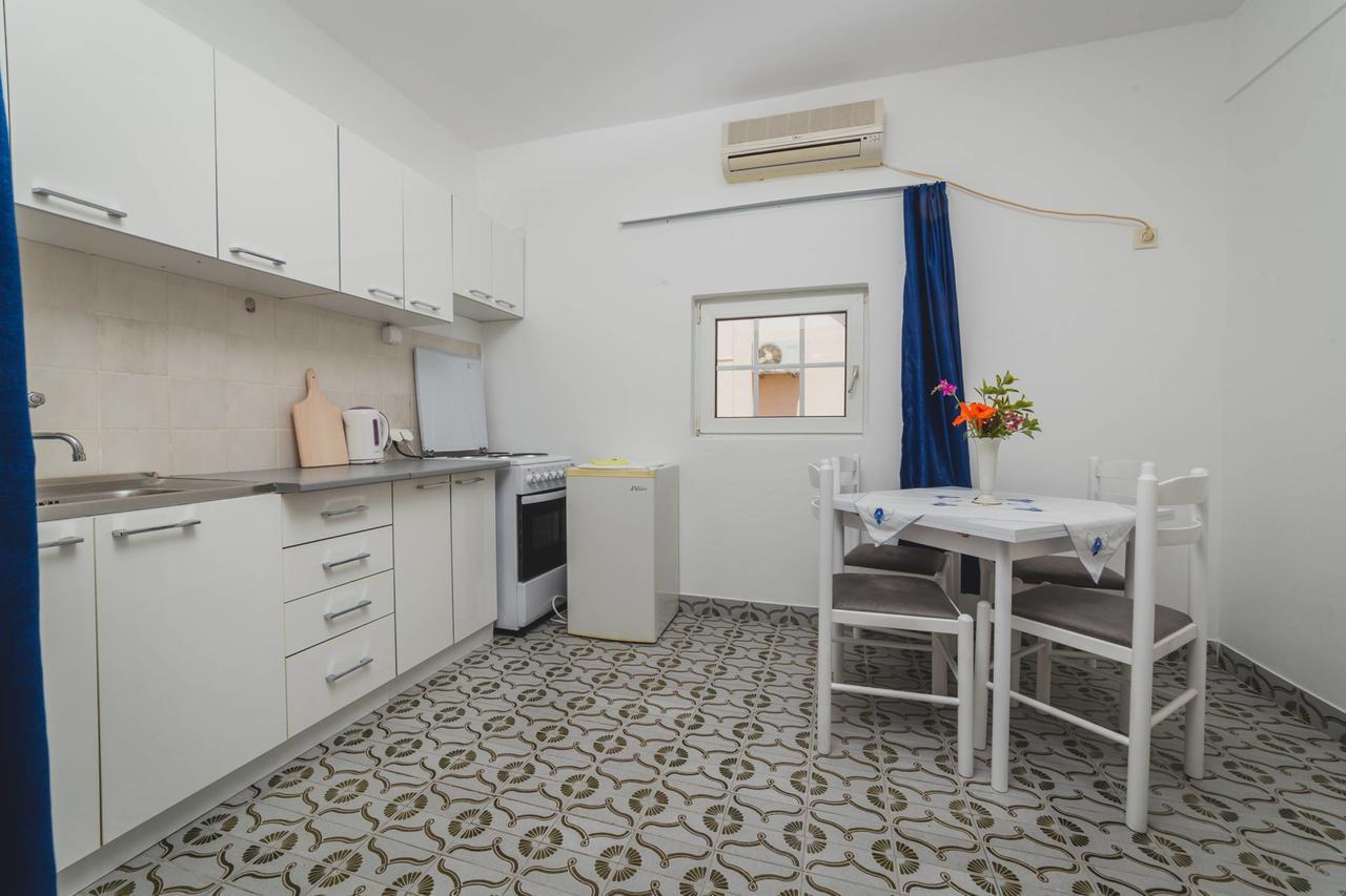 Apartments Kovac Tivat Exterior foto