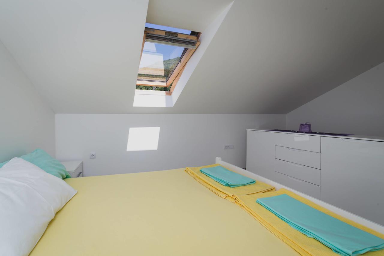Apartments Kovac Tivat Exterior foto
