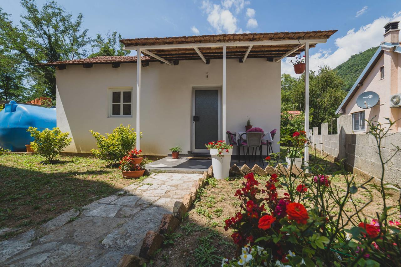 Apartments Kovac Tivat Exterior foto