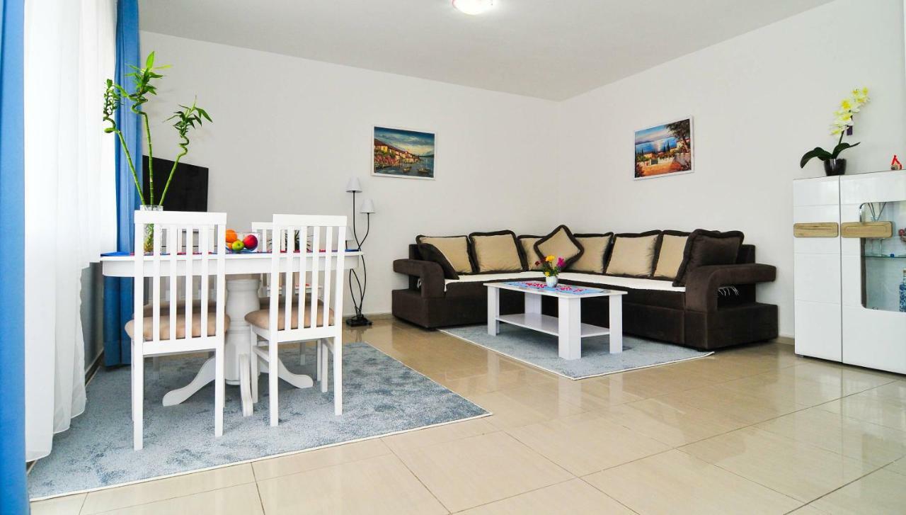 Apartments Kovac Tivat Exterior foto
